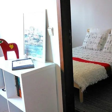 Your In Center - Trindade Station Apartment *