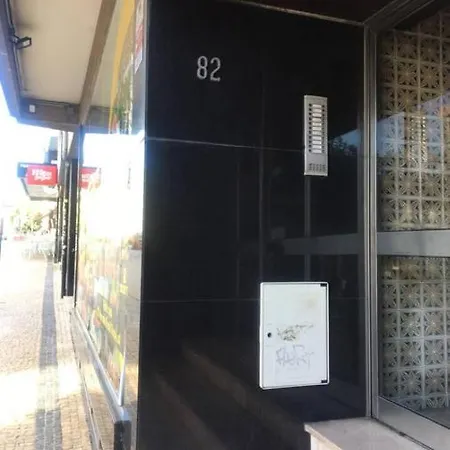 Your In Center - Trindade Station Apartment *